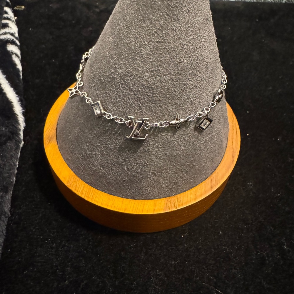 Louis Vuitton Silver Charm Bracelet - Picture 2 of 7